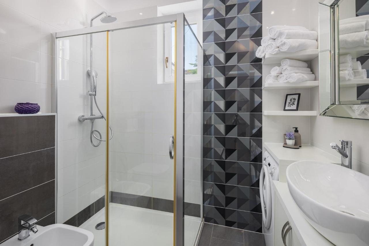Apartment Adria Premium Πόρετς Εξωτερικό φωτογραφία