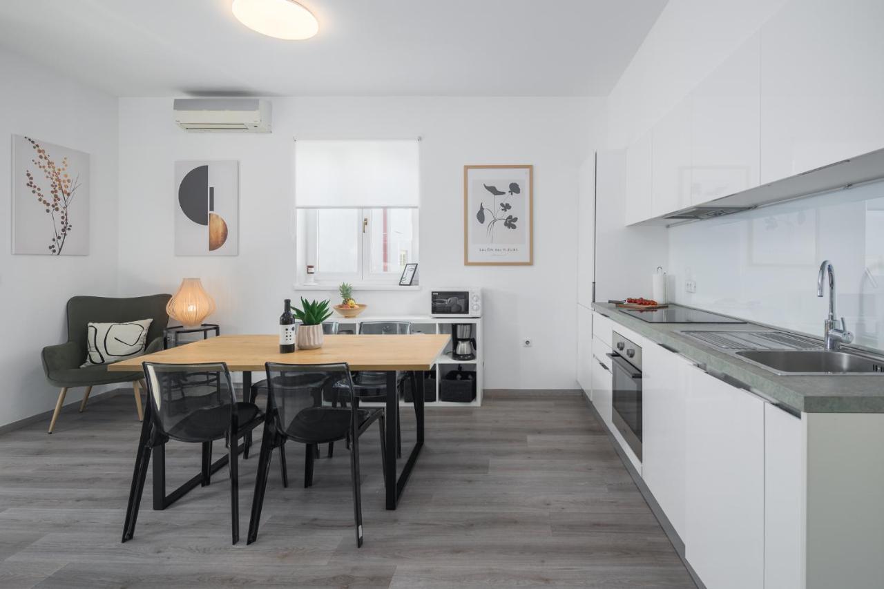 Apartment Adria Premium Πόρετς Εξωτερικό φωτογραφία
