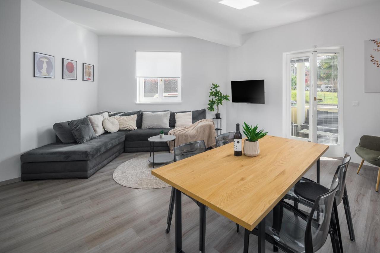 Apartment Adria Premium Πόρετς Εξωτερικό φωτογραφία